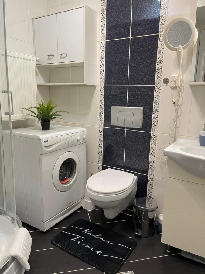 Relaxing Bucharest Airport Residences & Therme-Self Check-In Otopeni Exteriör bild