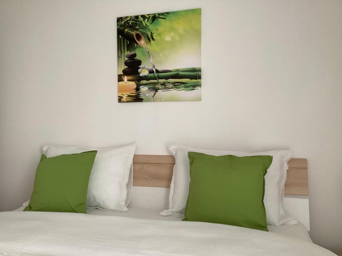 Relaxing Bucharest Airport Residences & Therme-Self Check-In Otopeni Exteriör bild
