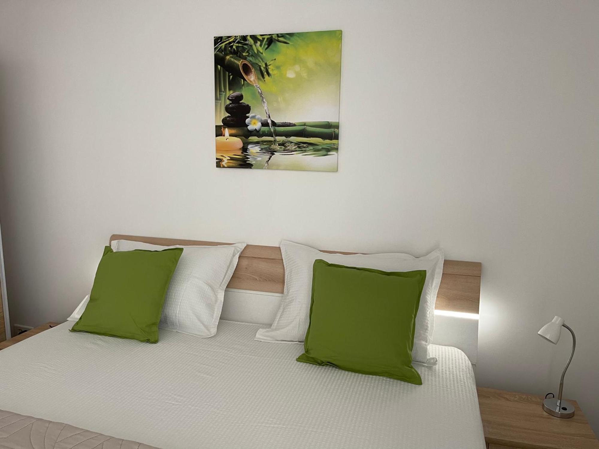 Relaxing Bucharest Airport Residences & Therme-Self Check-In Otopeni Exteriör bild